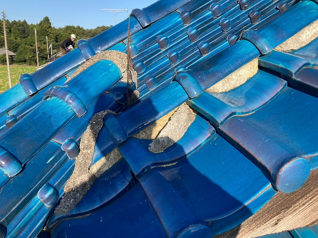 風切り丸の漆喰剥がれ画像